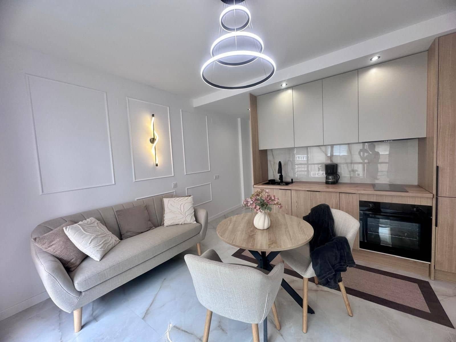 1 Zimmer Apartment zu verkaufen in Torrevieja mit Pool - 159.900 € (Ref: 9962952)