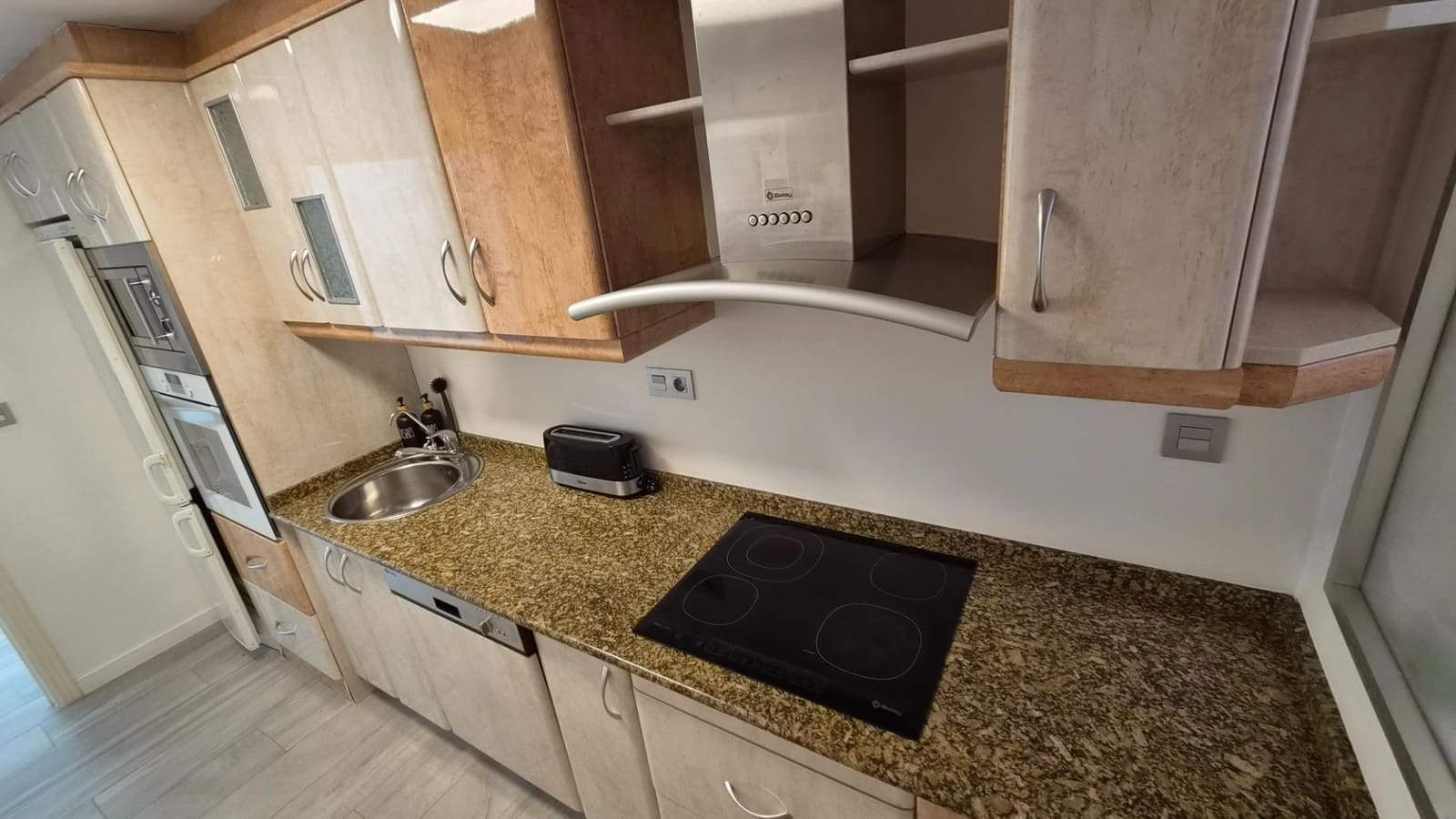 3 makuuhuone Huoneisto myytävänä paikassa Torrevieja - 365 000 € (Ref: 9962959)