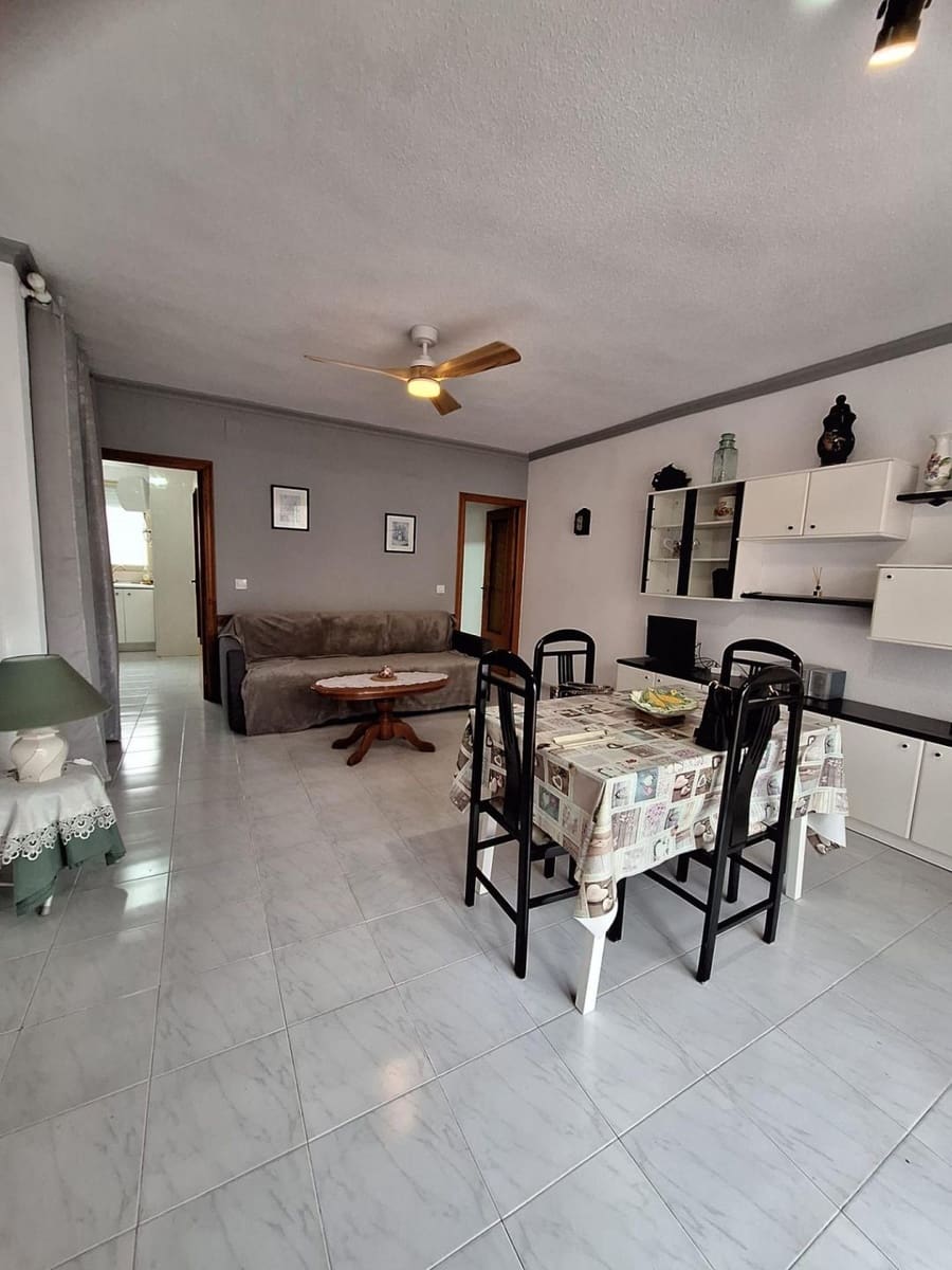 2 soverom Penthouse til salgs i Torrevieja - € 149 900 (Ref: 9962961)