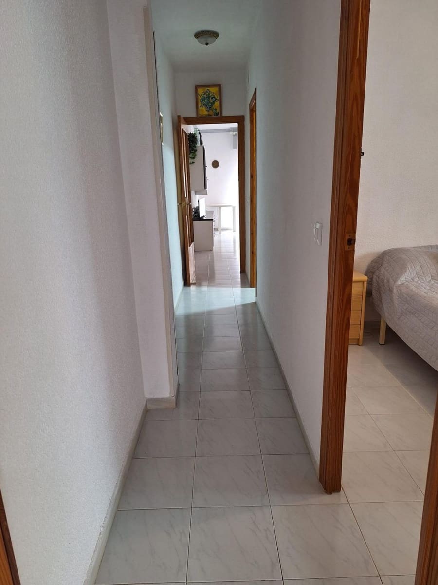 2 soverom Penthouse til salgs i Torrevieja - € 149 900 (Ref: 9962961)