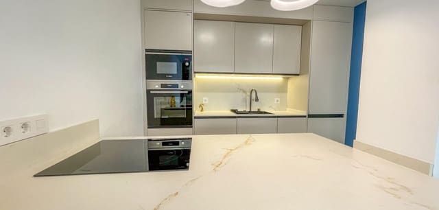 2 soveværelse Lejlighed til salg i Playa del Acequión, Torrevieja - € 265.000 (Ref: 9963000)