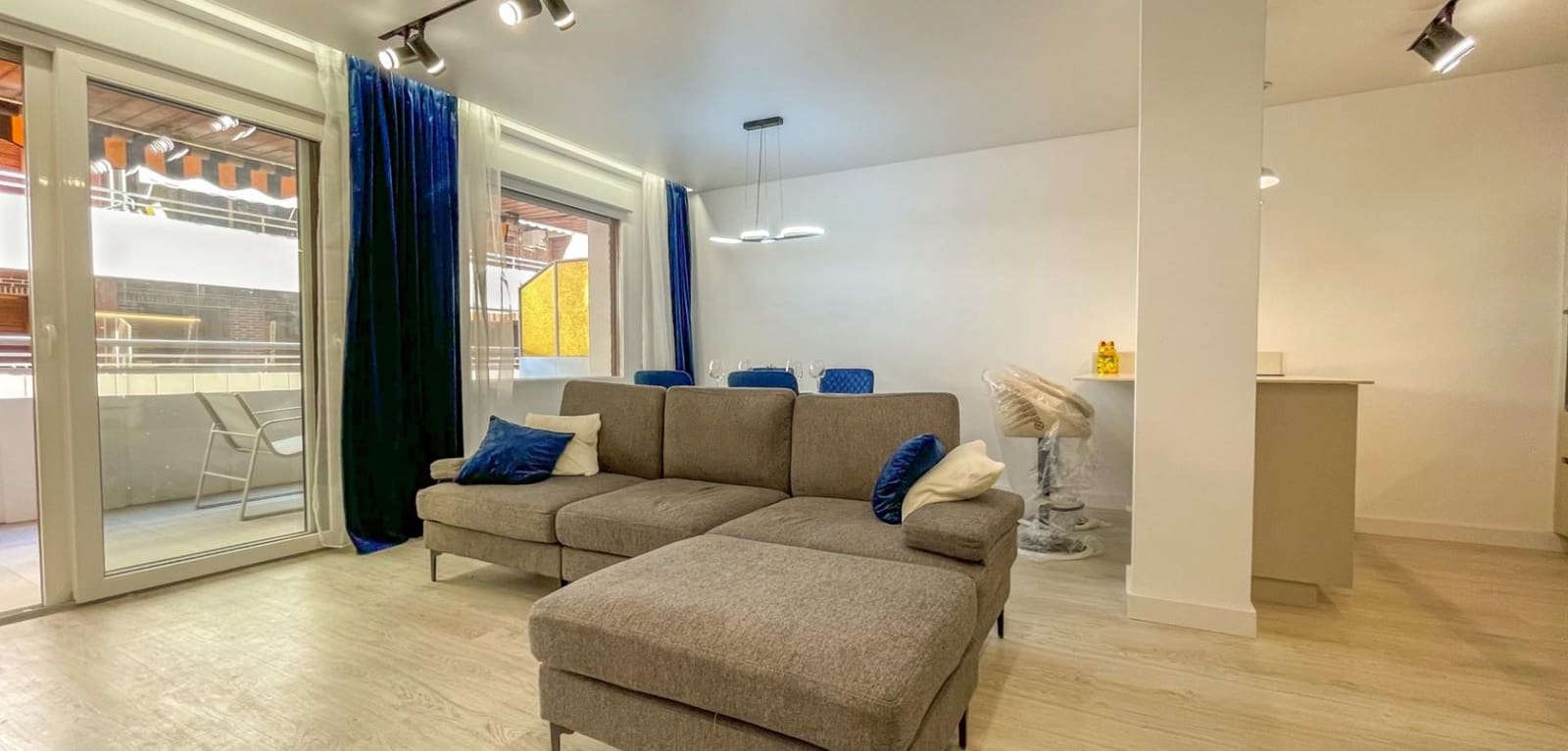 2 soveværelse Lejlighed til salg i Torrevieja - € 265.000 (Ref: 9963000)