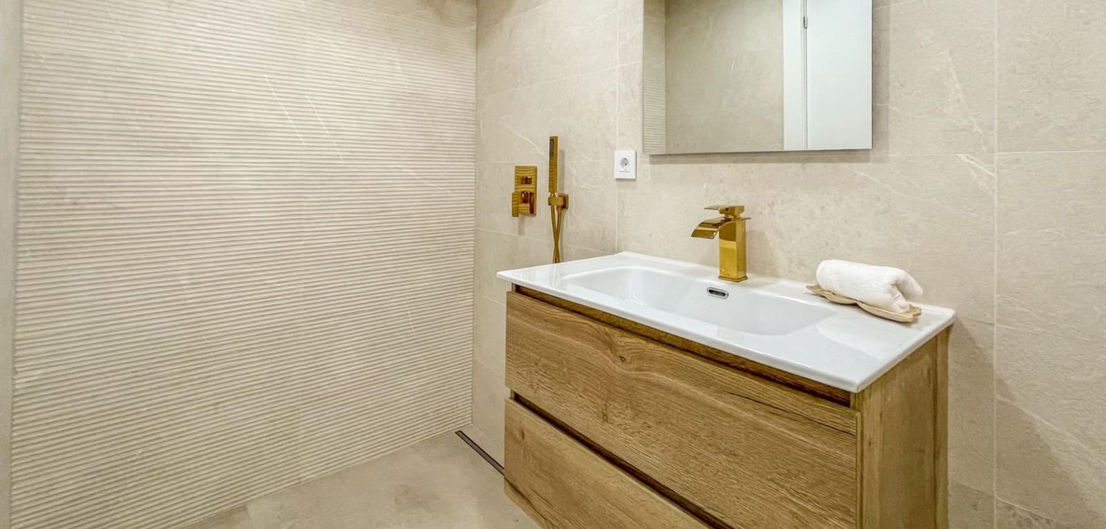2 soveværelse Lejlighed til salg i Torrevieja - € 265.000 (Ref: 9963000)