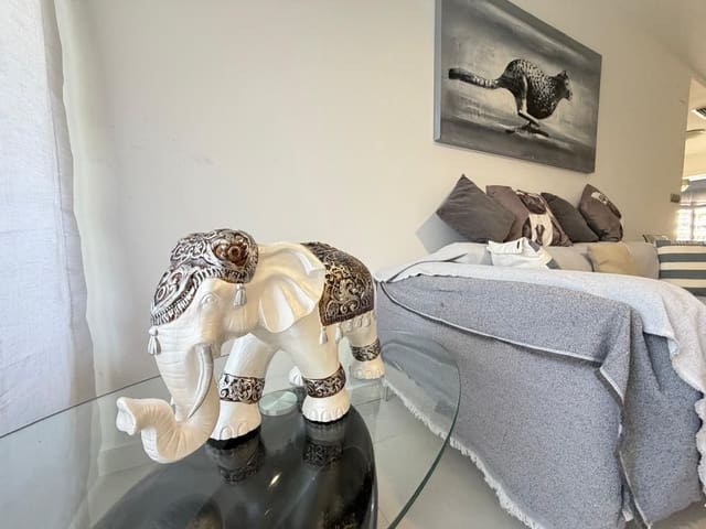 Apartamento de 3 habitaciones en Orihuela Costa, Orihuela en venta con piscina - 265.000 € (Ref: 9963001)