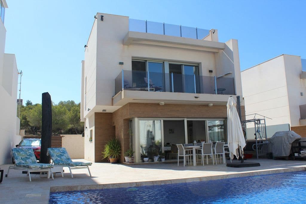 3 slaapkamer Villa te koop in San Miguel de Salinas - € 429.000 (Ref: 9963005)