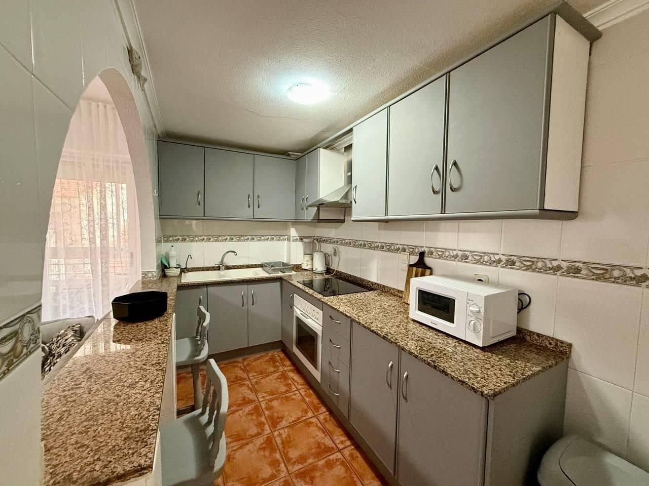 2 soveværelse Lejlighed til salg i Torrevieja - € 154.900 (Ref: 9963007)