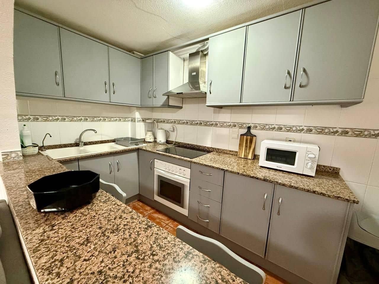 2 soveværelse Lejlighed til salg i Torrevieja - € 154.900 (Ref: 9963007)