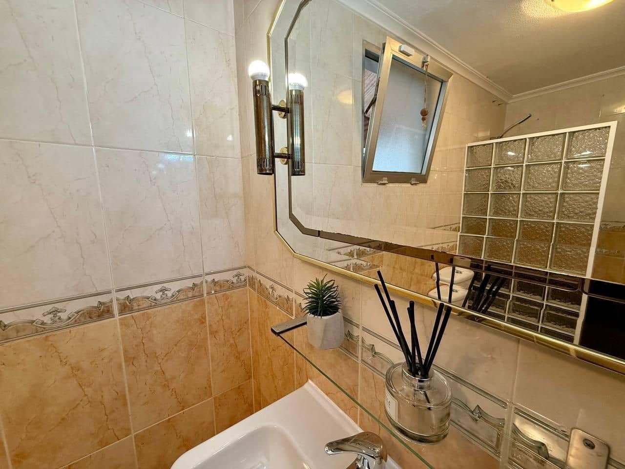 2 soveværelse Lejlighed til salg i Torrevieja - € 154.900 (Ref: 9963007)