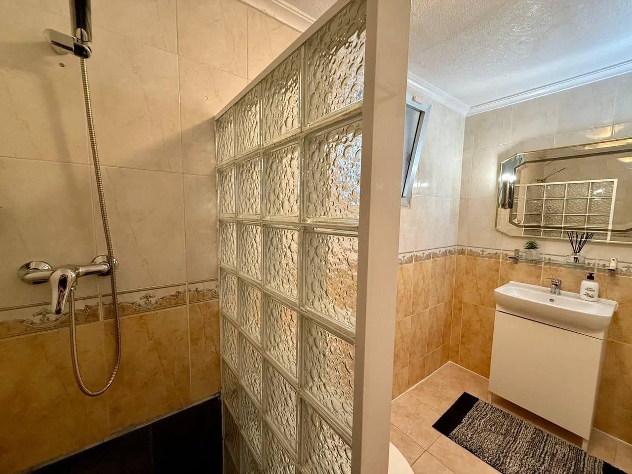 2 soveværelse Lejlighed til salg i Torrevieja - € 154.900 (Ref: 9963007)