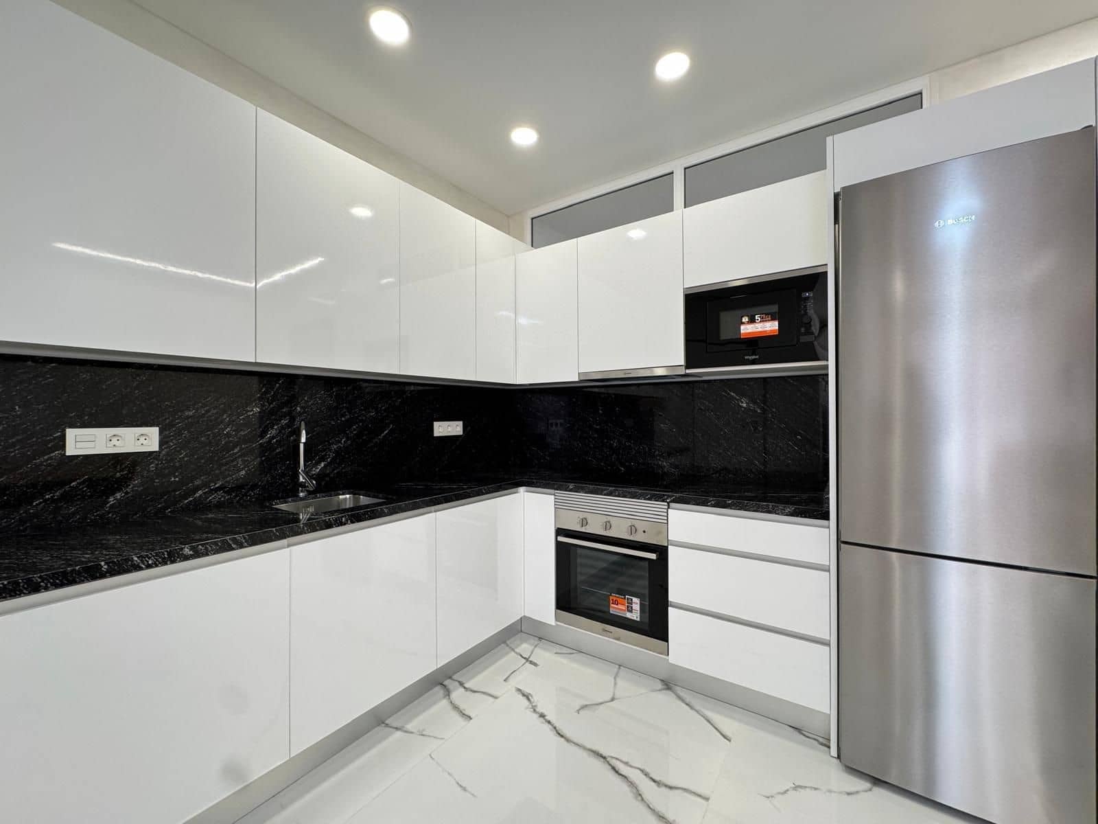2 soverom Leilighet til salgs i Torrevieja - € 199 900 (Ref: 9963020)