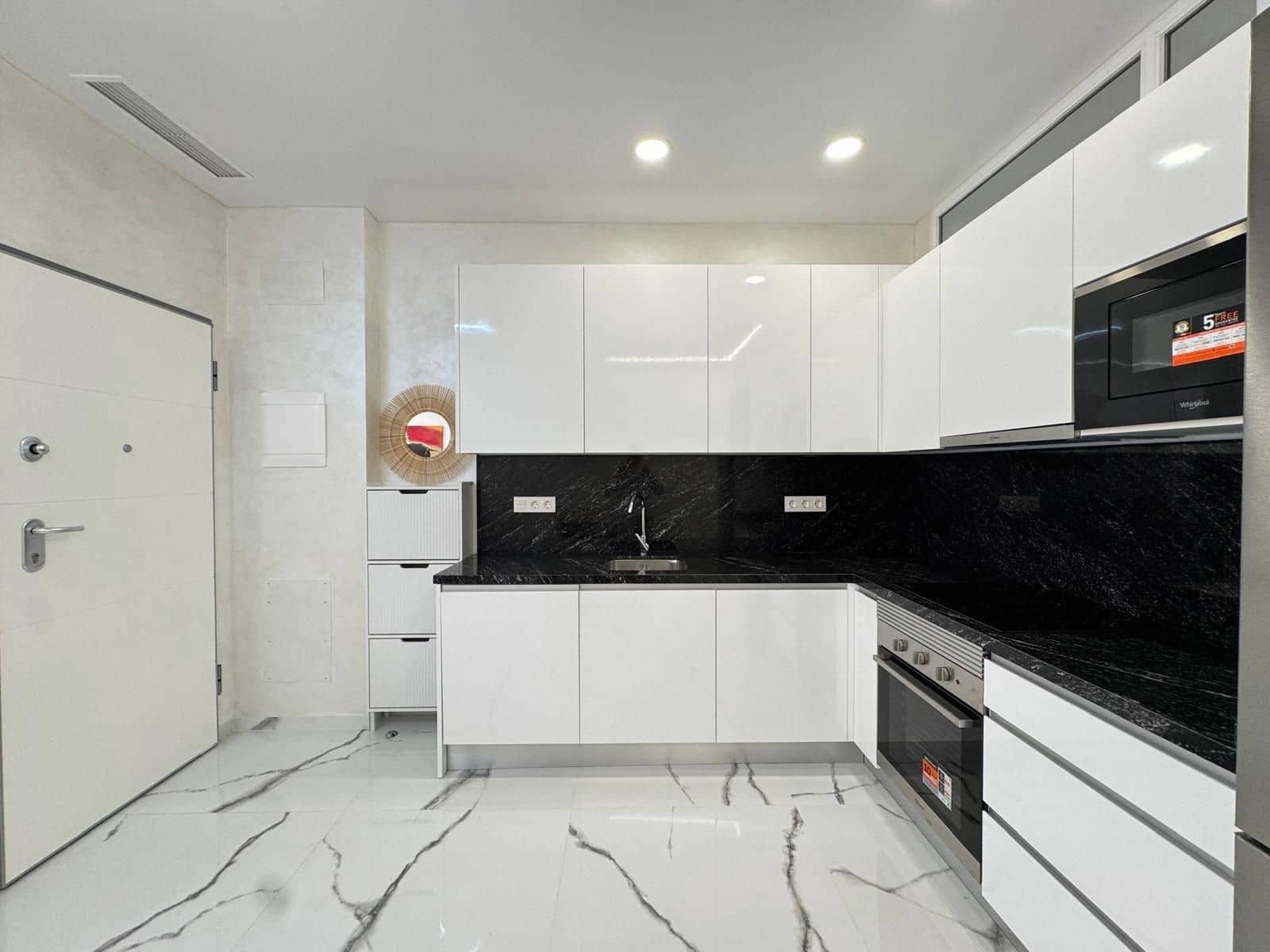 2 soverom Leilighet til salgs i Torrevieja - € 199 900 (Ref: 9963020)