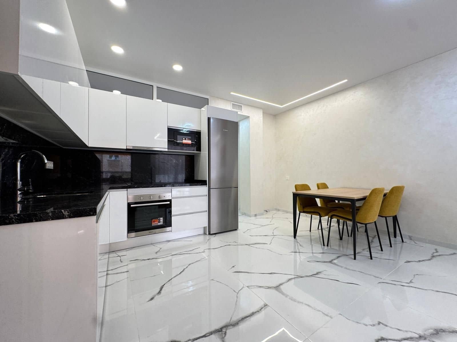 2 soverom Leilighet til salgs i Torrevieja - € 199 900 (Ref: 9963020)
