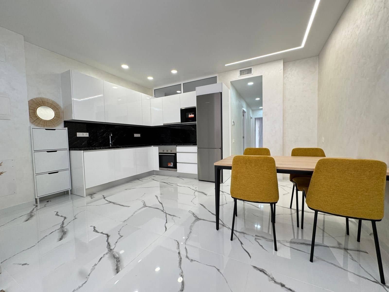 2 soverom Leilighet til salgs i Torrevieja - € 199 900 (Ref: 9963020)