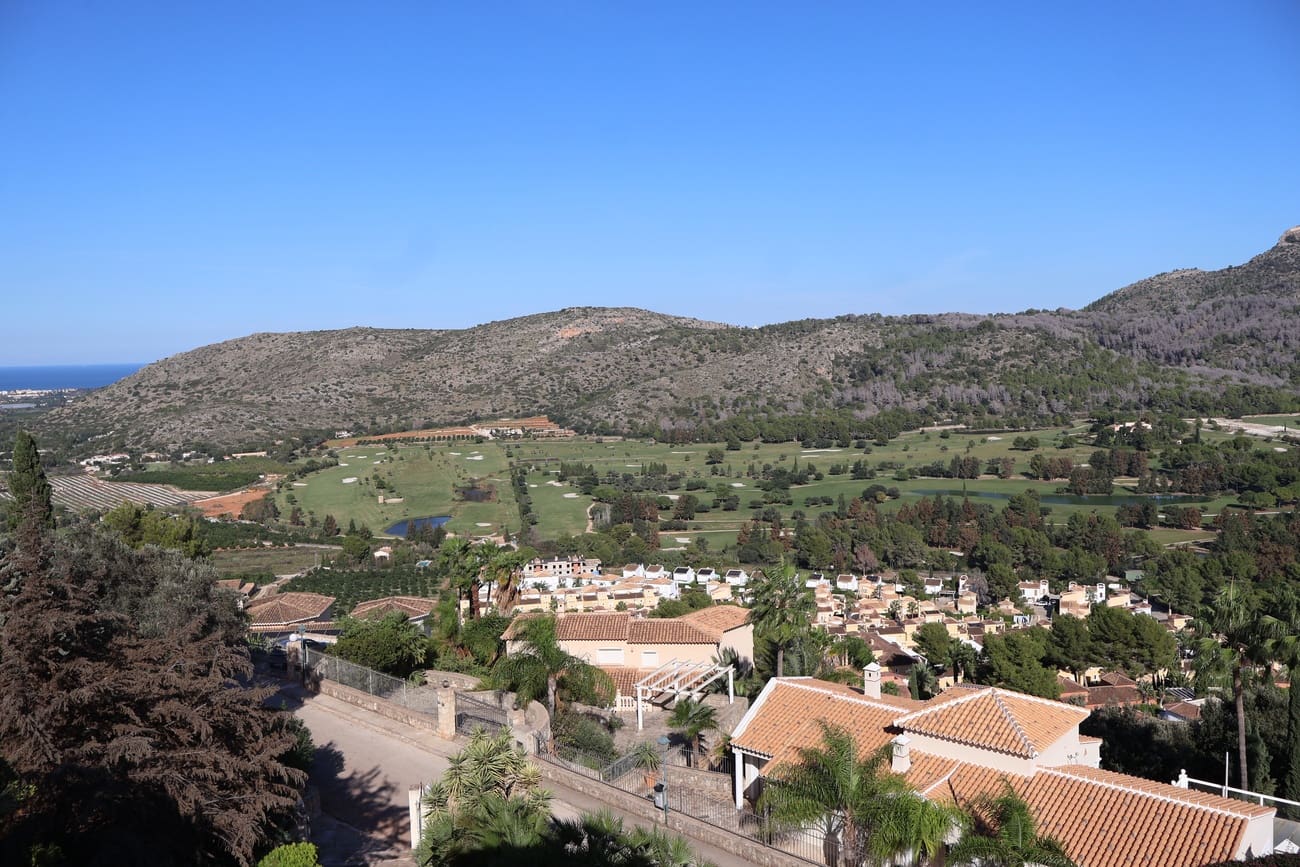 3 bedroom Villa for sale in Denia - € 785,000 (Ref: 9963023)