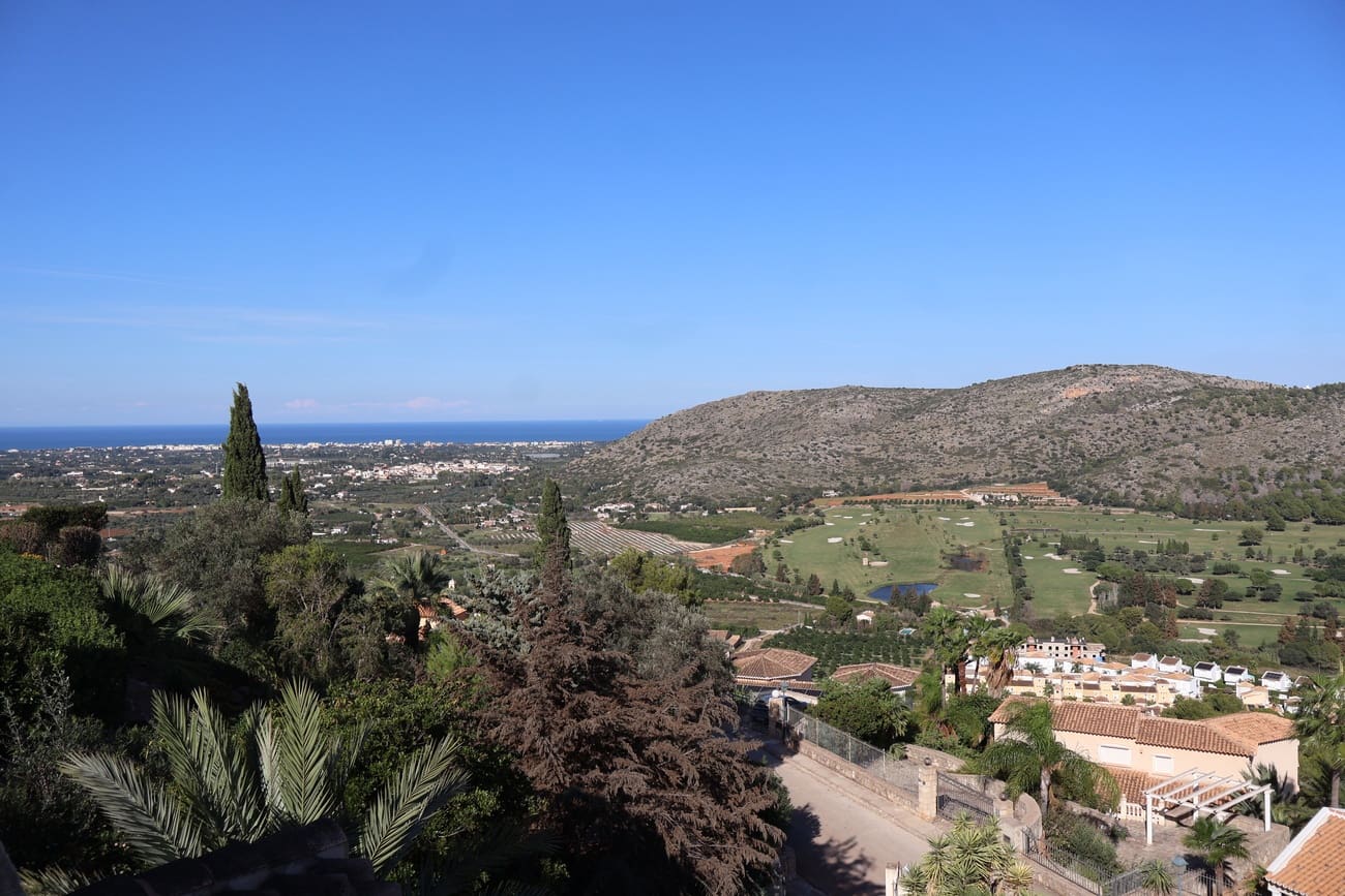 3 bedroom Villa for sale in Denia - € 785,000 (Ref: 9963023)