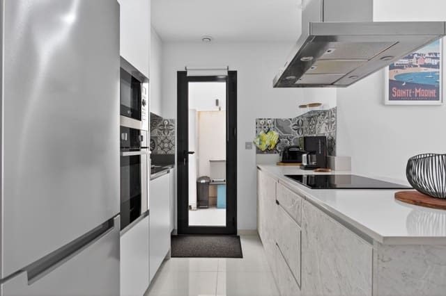 1 soveværelse Lejlighed til salg i Playa de los Locos, Torrevieja - € 169.900 (Ref: 9963036)