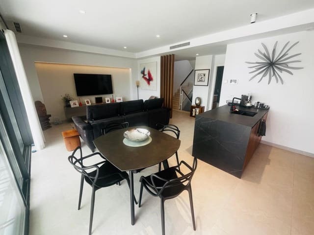 4 soveværelse Villa til salg i Dolores De Pacheco, Torre-Pacheco med swimmingpool - € 650.000 (Ref: 9963043)