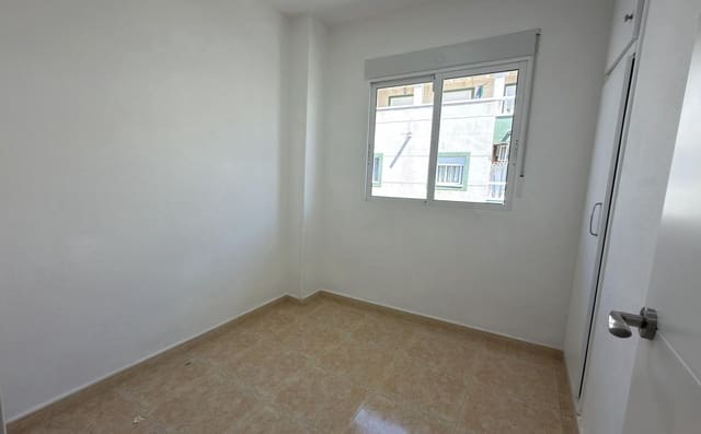 2 slaapkamer Appartement te koop in Centro, Torrevieja - € 144.000 (Ref: 9963046)