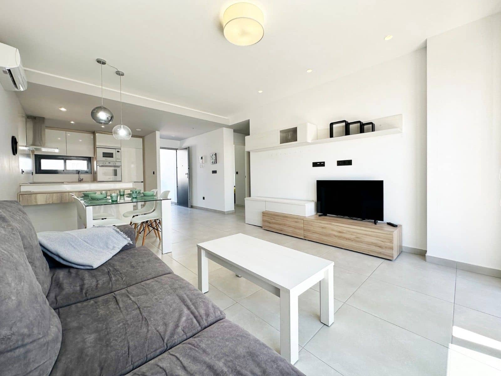 2 chambre Appartement à vendre à Guardamar del Segura avec garage - 289 000 € (Ref: 9963047)
