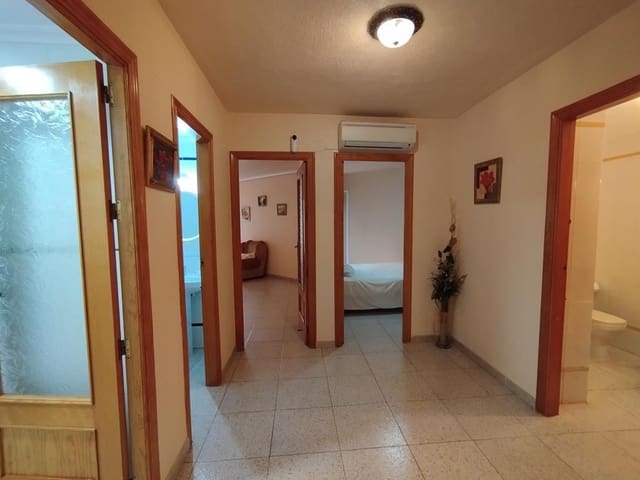 3 sypialnia Apartament na sprzedaż w Centro, Torrevieja z basenem garażem - 240 000 € (Ref: 9963053)