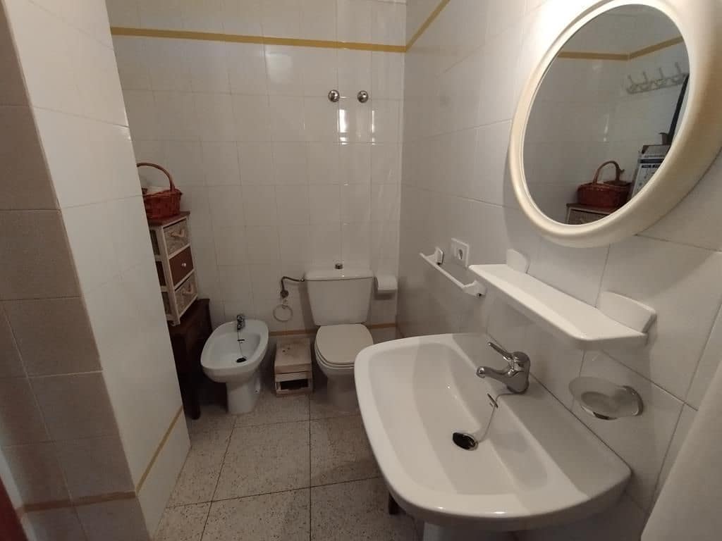 Apartamento de 3 habitaciones en Torrevieja en venta con piscina garaje - 240.000 € (Ref: 9963053)