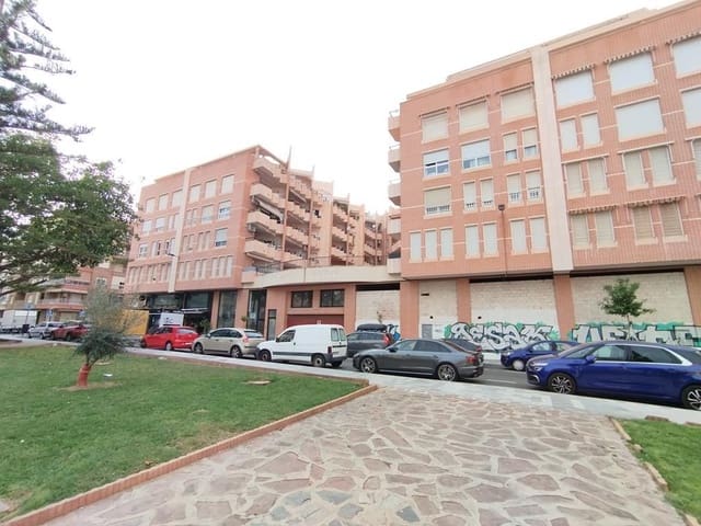 3 sypialnia Apartament na sprzedaż w Centro, Torrevieja z basenem garażem - 240 000 € (Ref: 9963053)