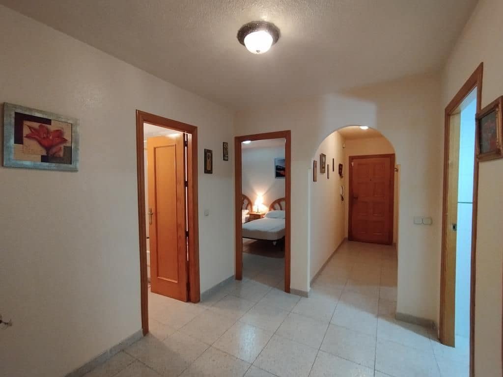Apartamento de 3 habitaciones en Torrevieja en venta con piscina garaje - 240.000 € (Ref: 9963053)