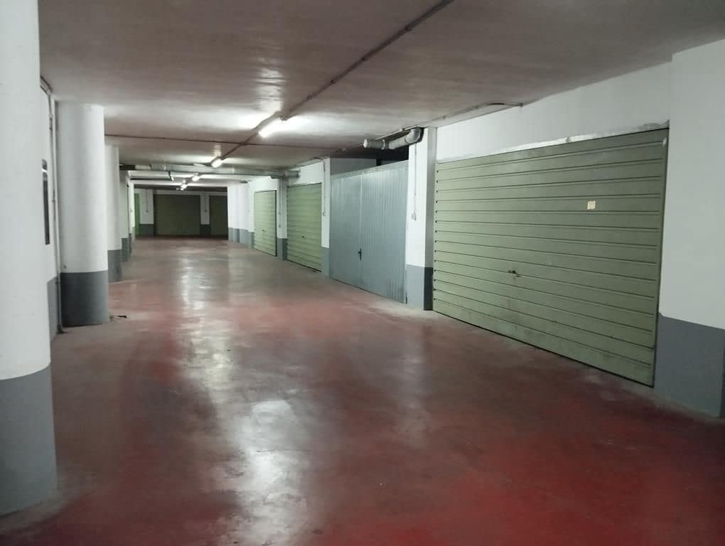 Apartamento de 3 habitaciones en Torrevieja en venta con piscina garaje - 240.000 € (Ref: 9963053)