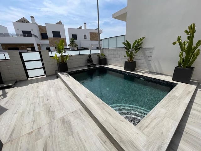 3 soveværelse Villa til salg i Benijófar med swimmingpool - € 469.000 (Ref: 9963055)