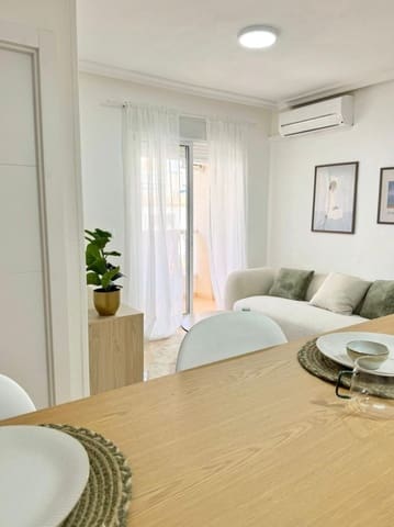 2 Zimmer Apartment zu verkaufen in Torrevieja - 144.000 € (Ref: 9963062)