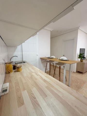 2 Zimmer Apartment zu verkaufen in Torrevieja - 144.000 € (Ref: 9963062)