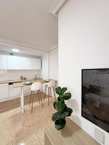 2 Zimmer Apartment zu verkaufen in Torrevieja - 144.000 € (Ref: 9963062)