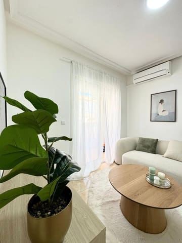 2 Zimmer Apartment zu verkaufen in Torrevieja - 144.000 € (Ref: 9963062)