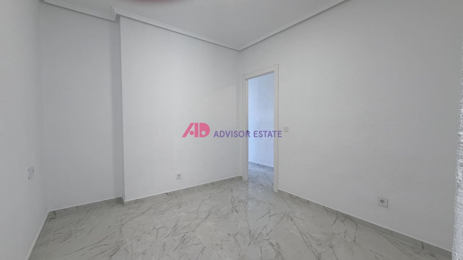 2 soveværelse Lejlighed til salg i Torrevieja - € 165.000 (Ref: 9963066)
