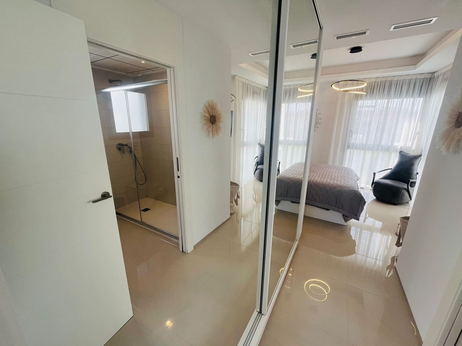 3 sypialnia Willa na sprzedaż w Los Alcazares z basenem garażem - 595 000 € (Ref: 9963091)