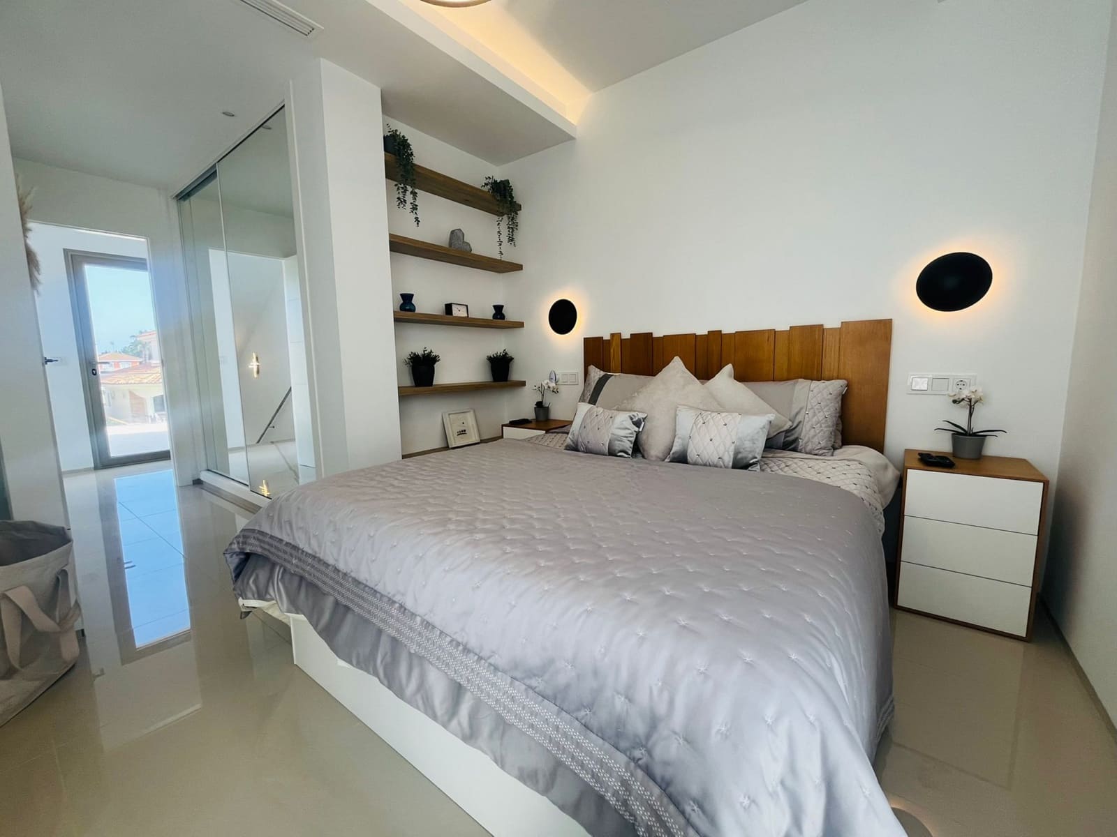 3 sypialnia Willa na sprzedaż w Los Alcazares z basenem garażem - 595 000 € (Ref: 9963091)