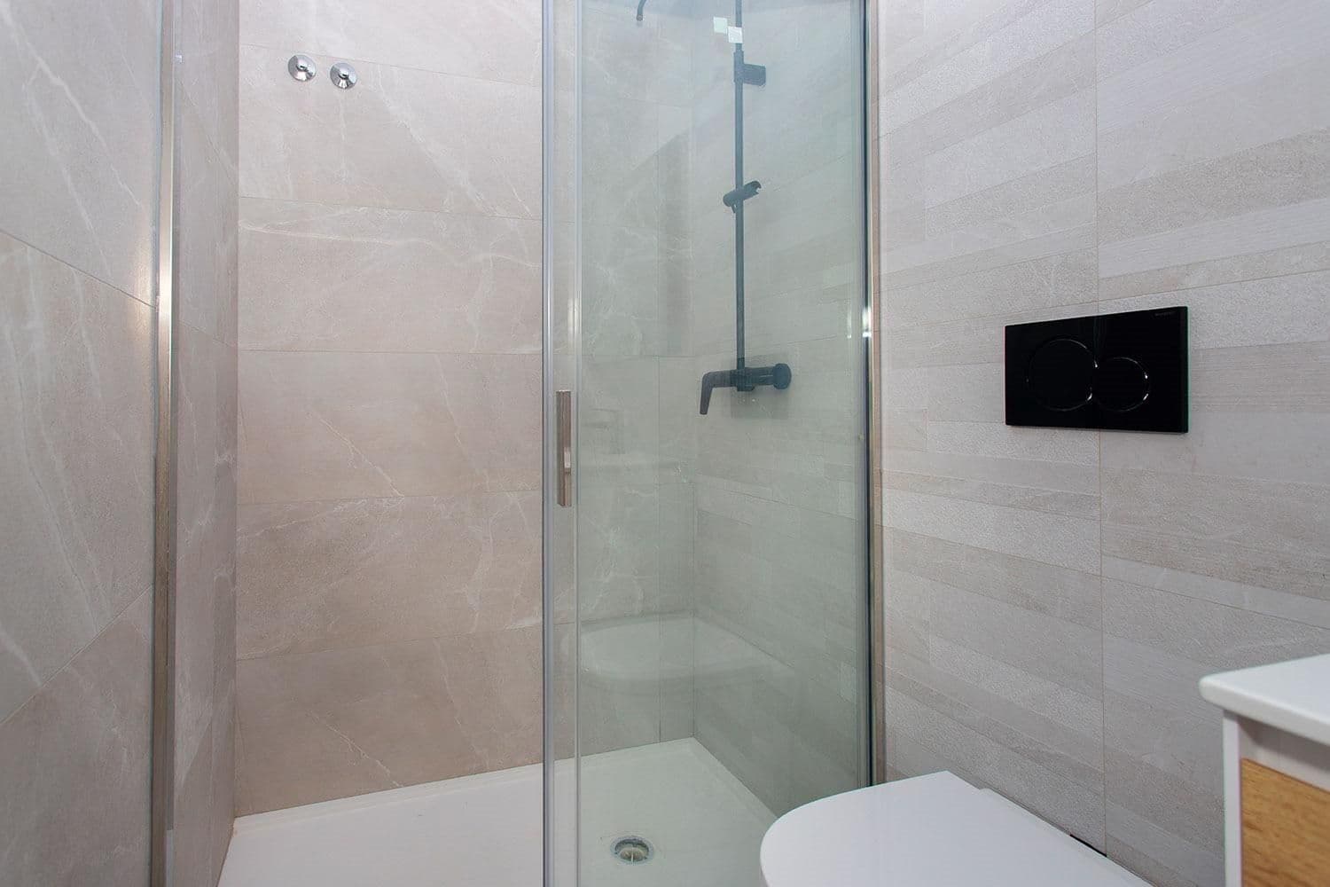 2 bedroom Apartment for sale in Torrevieja with pool - € 280,000 (Ref: 9963102)