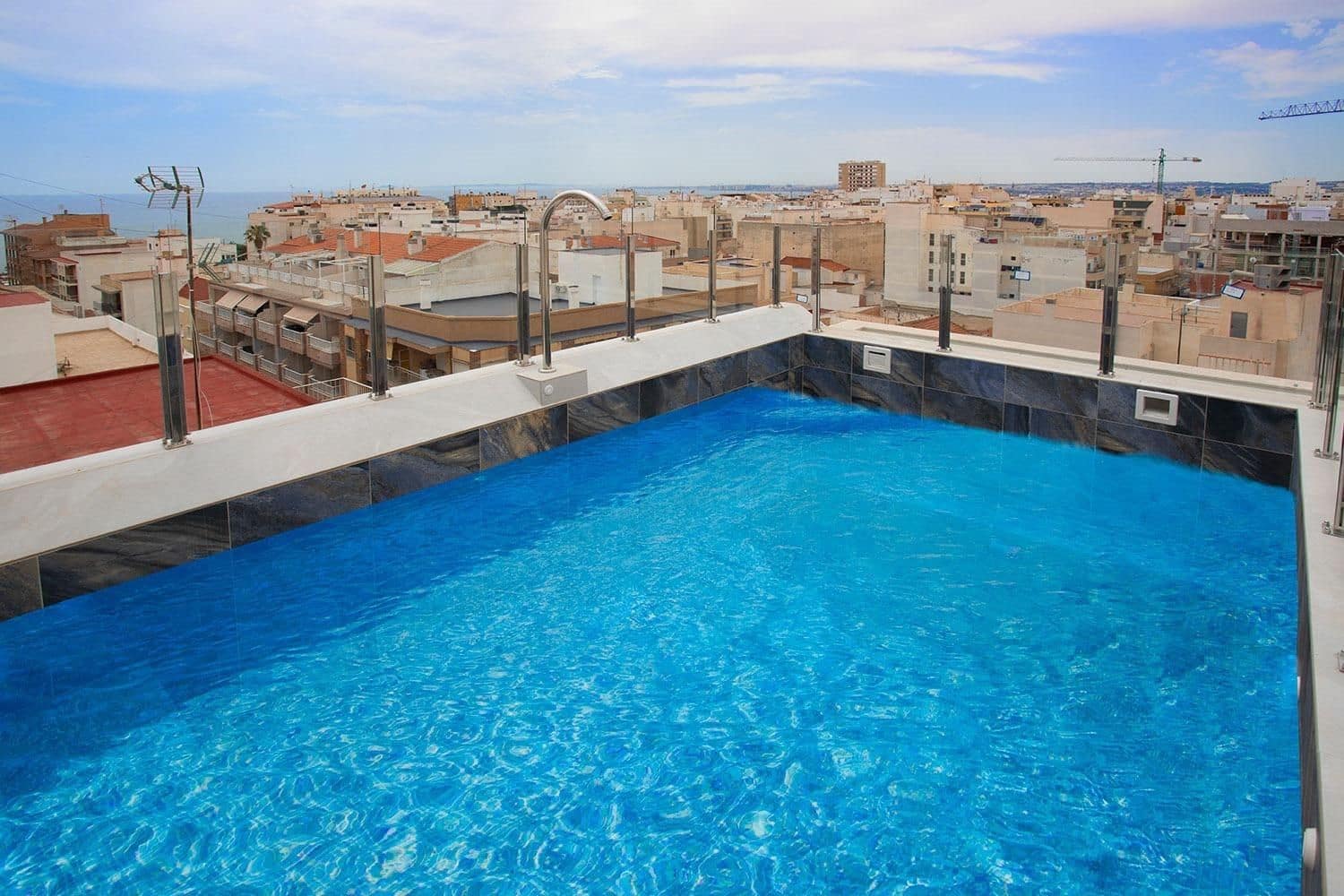 2 bedroom Apartment for sale in Torrevieja with pool - € 280,000 (Ref: 9963102)