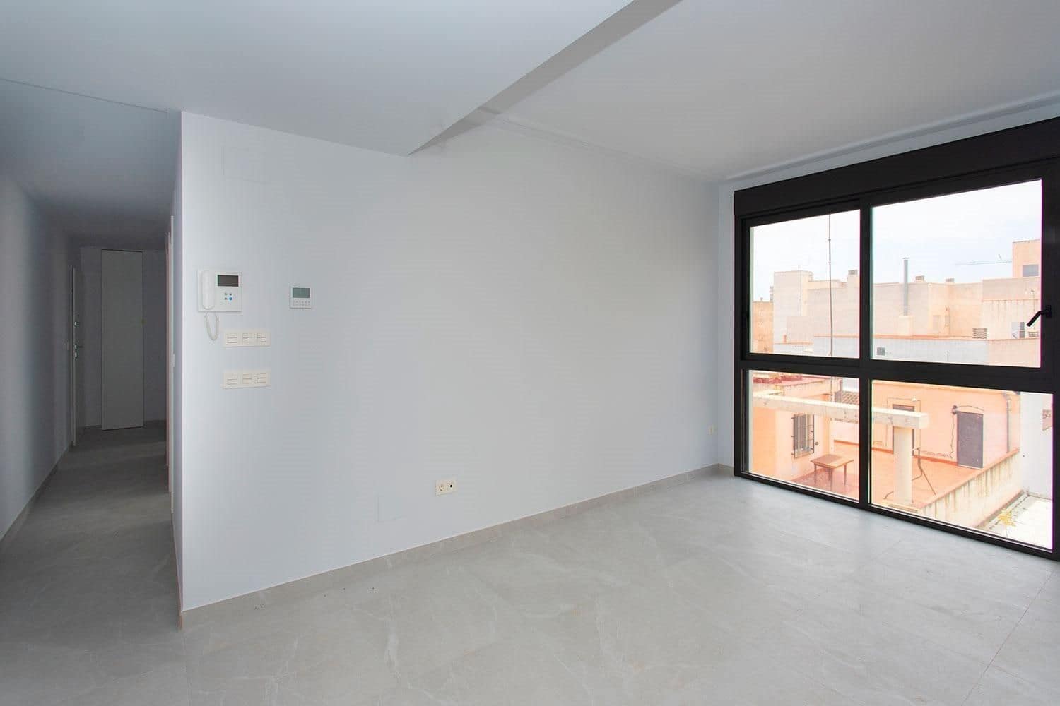 2 bedroom Apartment for sale in Torrevieja with pool - € 280,000 (Ref: 9963102)