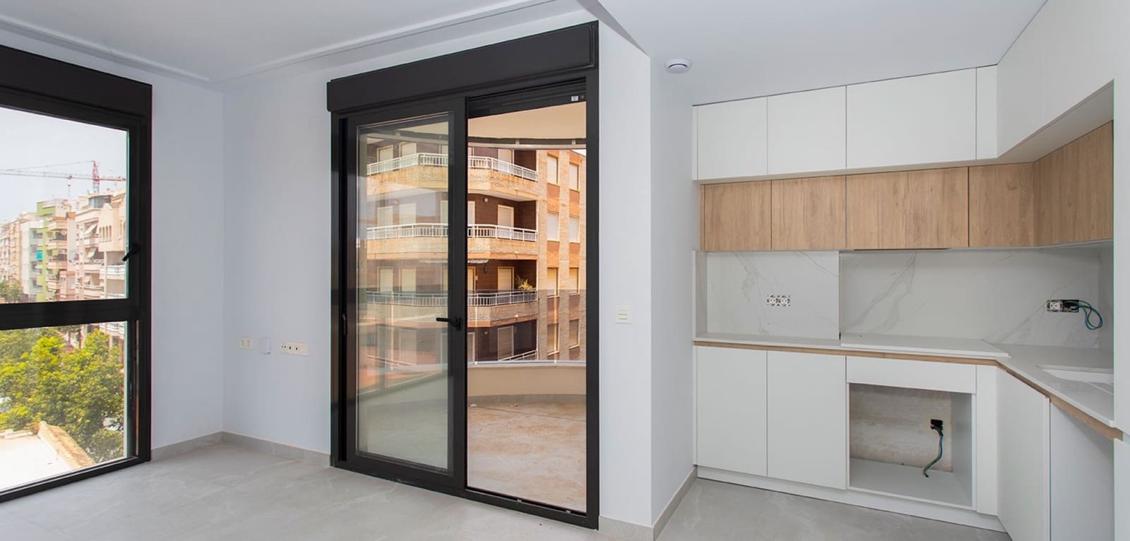 2 Zimmer Apartment zu verkaufen in Torrevieja - 280.000 € (Ref: 9963104)