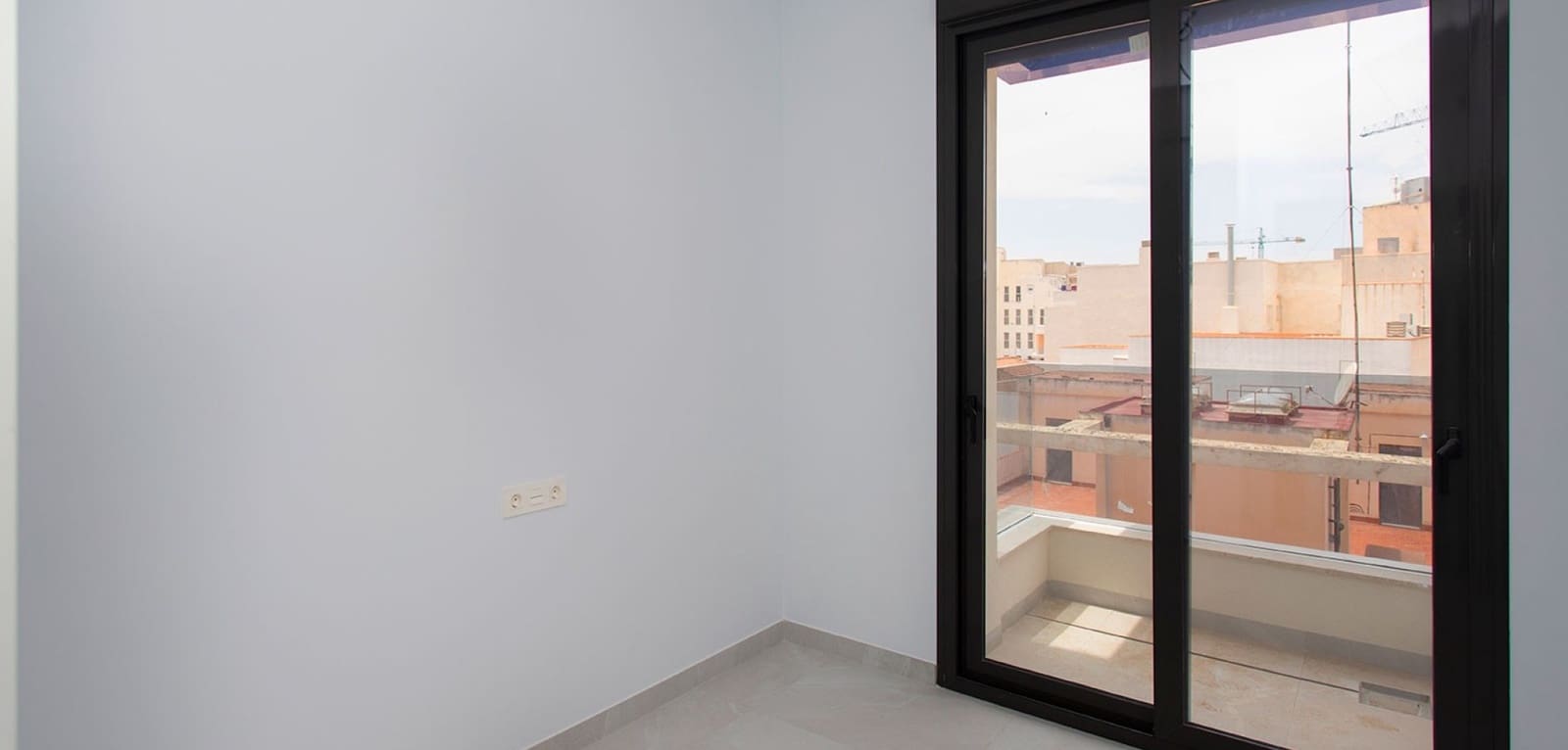 2 Zimmer Apartment zu verkaufen in Torrevieja - 280.000 € (Ref: 9963104)