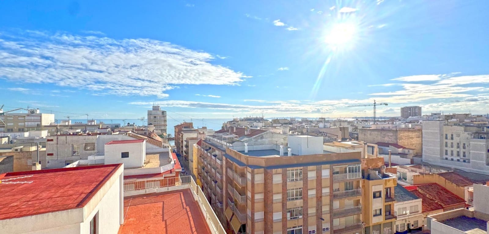 2 Zimmer Apartment zu verkaufen in Torrevieja - 280.000 € (Ref: 9963104)