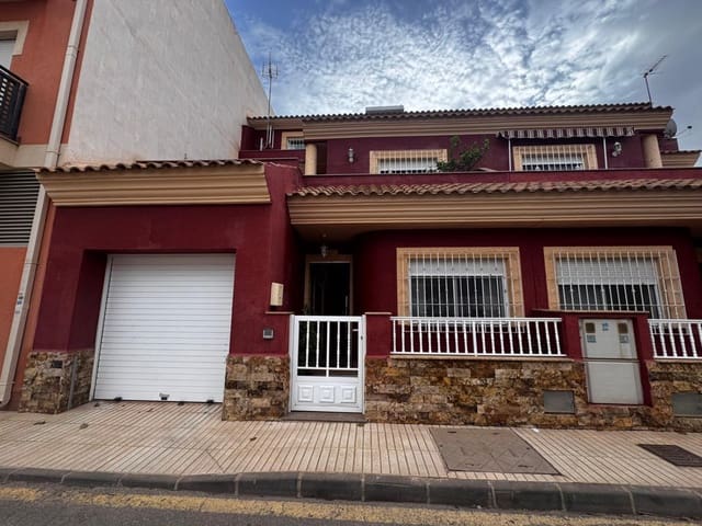 Chalet de 4 habitaciones en Los Alcázares en venta con garaje - 269.900 € (Ref: 9963113)