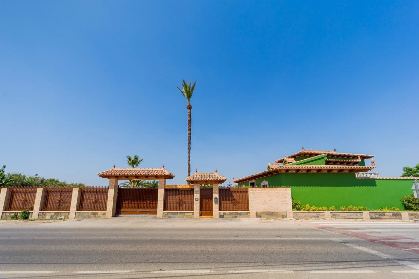 5 bedroom Finca/Country House for sale in Almoradi with pool - € 1,300,000 (Ref: 9963117)