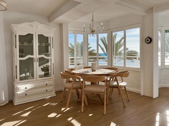 4 sovrum Lägenhet till salu i Torrevieja - 620 000 € (Ref: 9963119)