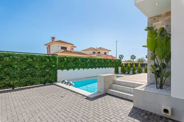 3 slaapkamer Villa te koop in Los Alcázares met zwembad - € 544.841 (Ref: 9963121)