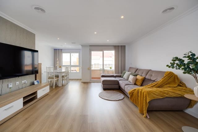 Apartamento de 3 habitaciones en Centro, Torrevieja en venta - 265.000 € (Ref: 9963125)