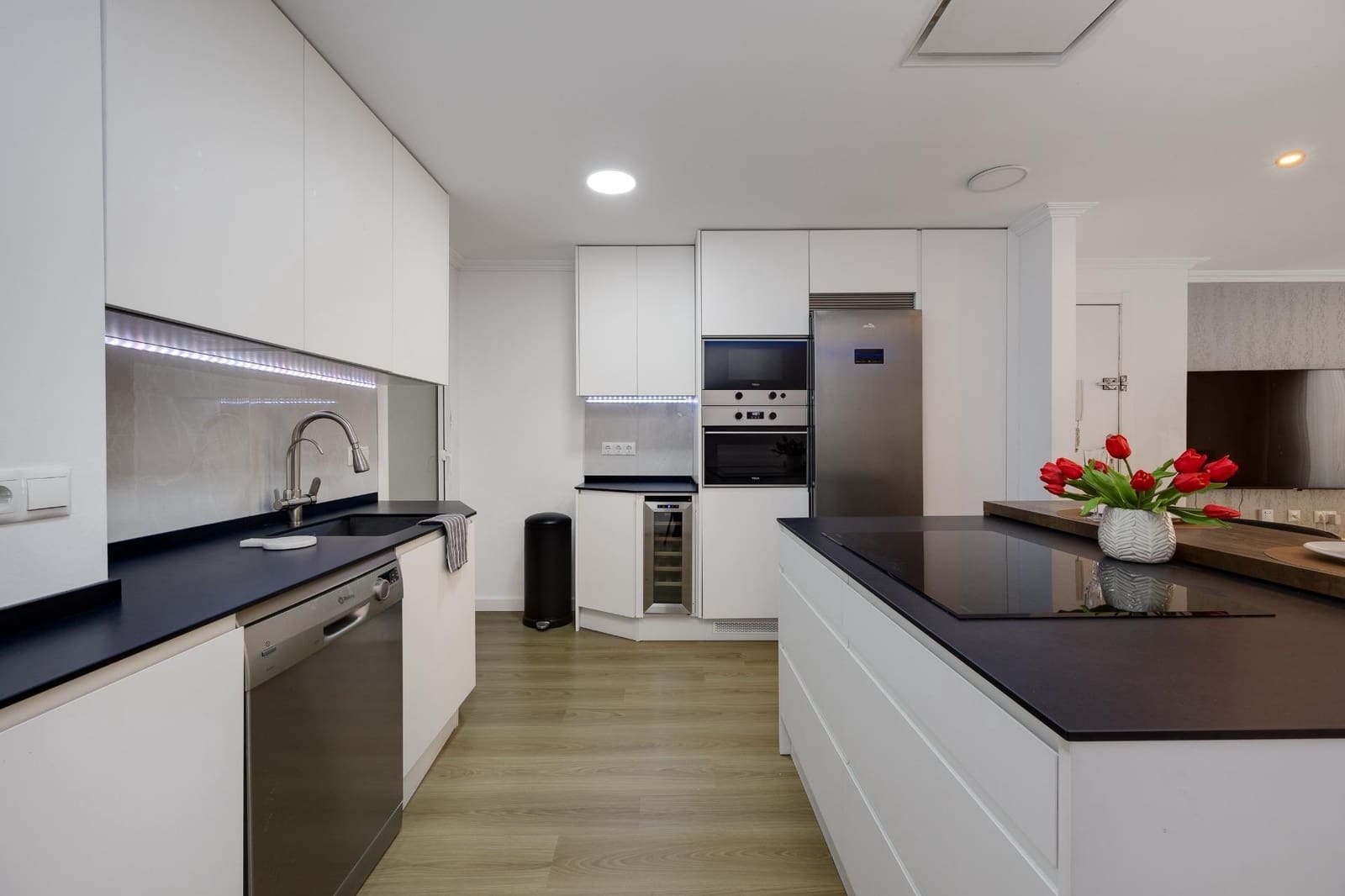 Apartamento de 3 habitaciones en Torrevieja en venta - 265.000 € (Ref: 9963125)