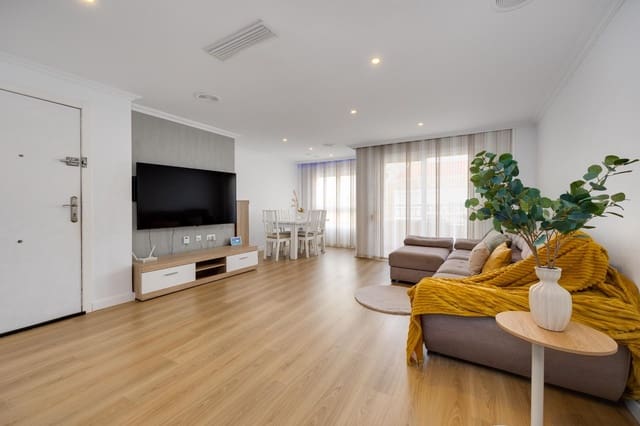 Apartamento de 3 habitaciones en Centro, Torrevieja en venta - 265.000 € (Ref: 9963125)