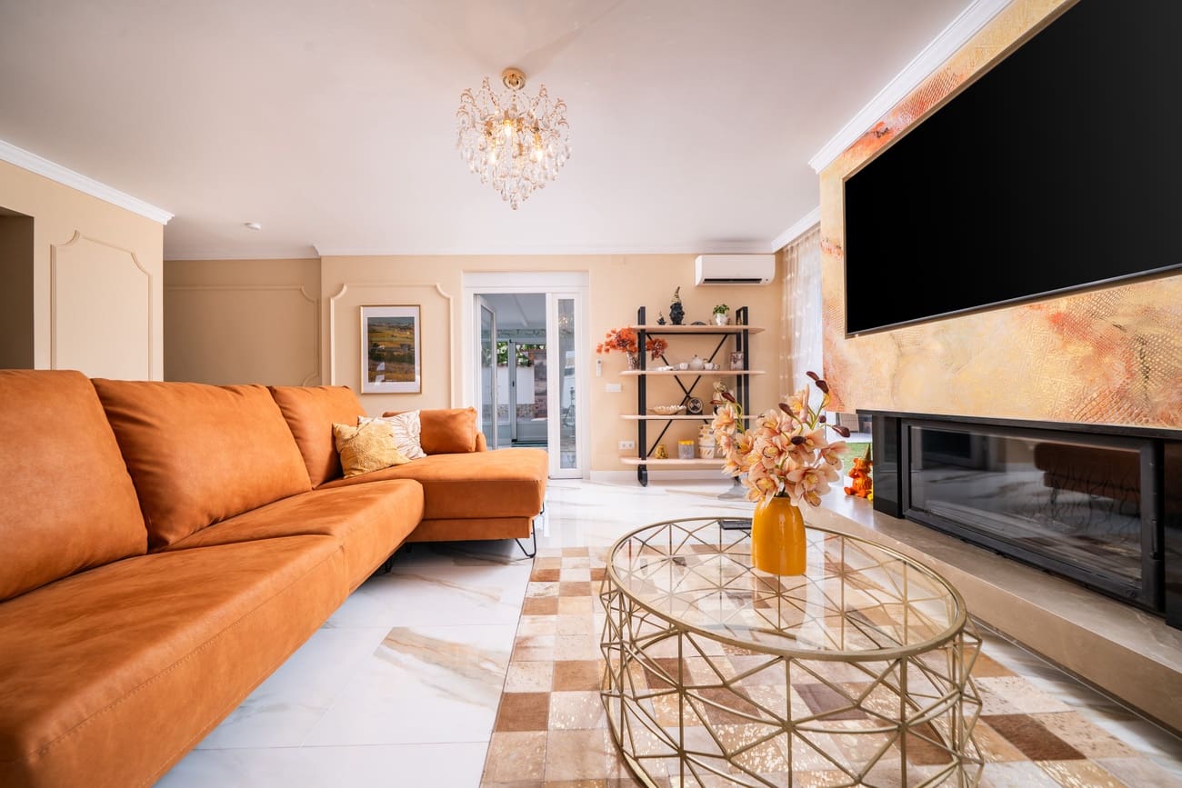 4 Zimmer Villa zu verkaufen in Torrevieja mit Pool - 1.350.000 € (Ref: 9963130)